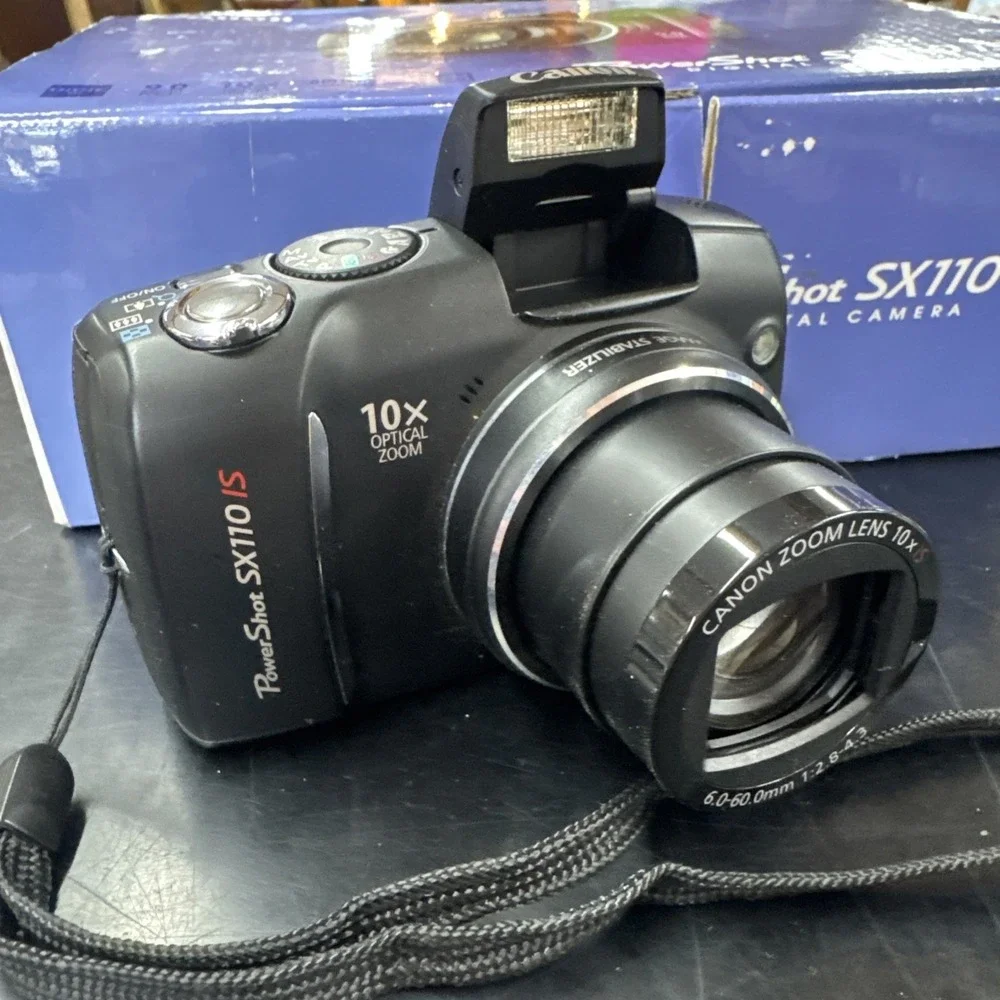 Canon PowerShot SX110 IS 9.0MP Compact Digital Camera With Box & Accessories EUC